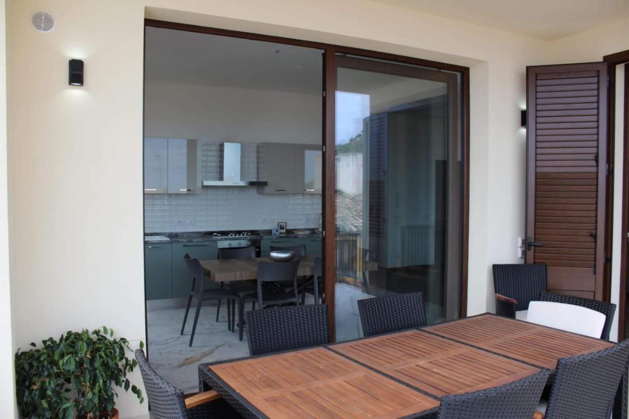 Palazzo Del Golfo Apartment Castellammare del Golfo Bagian luar foto